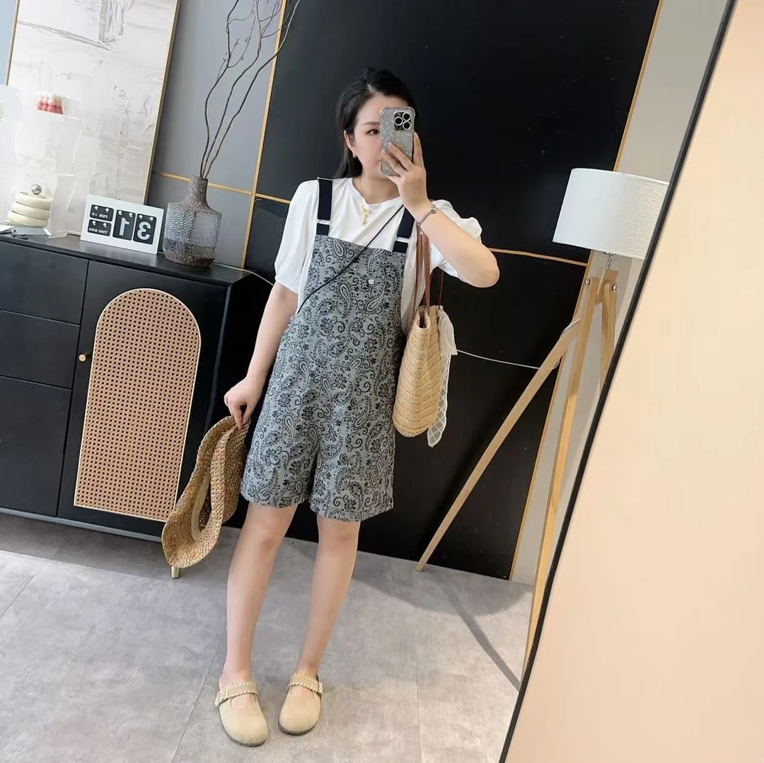 【欧加粒粒】2025夏时尚灰色印花背带裤白色T恤配包三件套D25041073