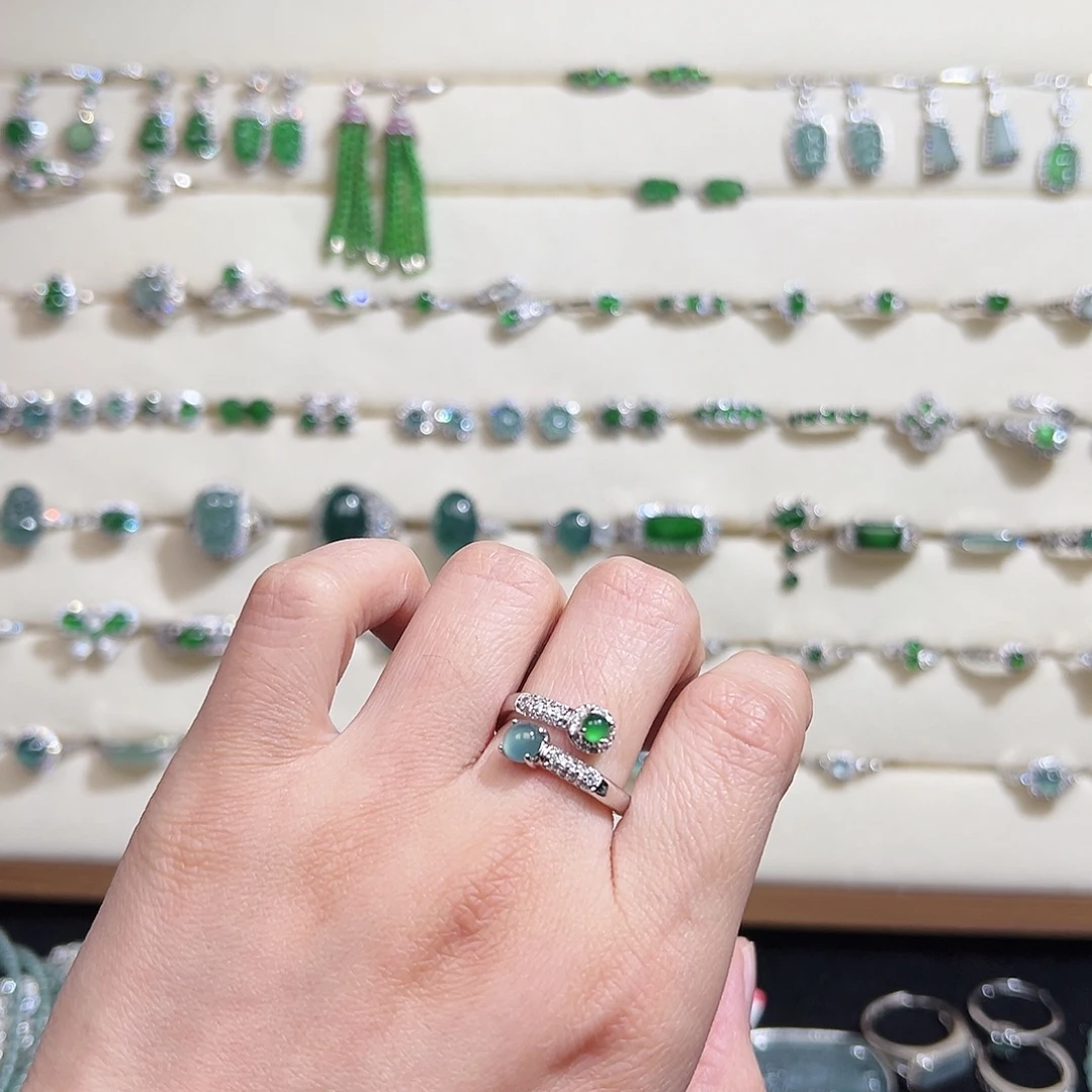 翡翠未镶嵌戒指天然