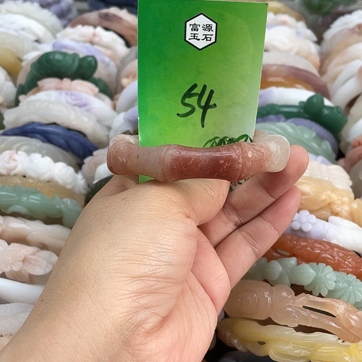 未镶嵌手镯石英岩玉