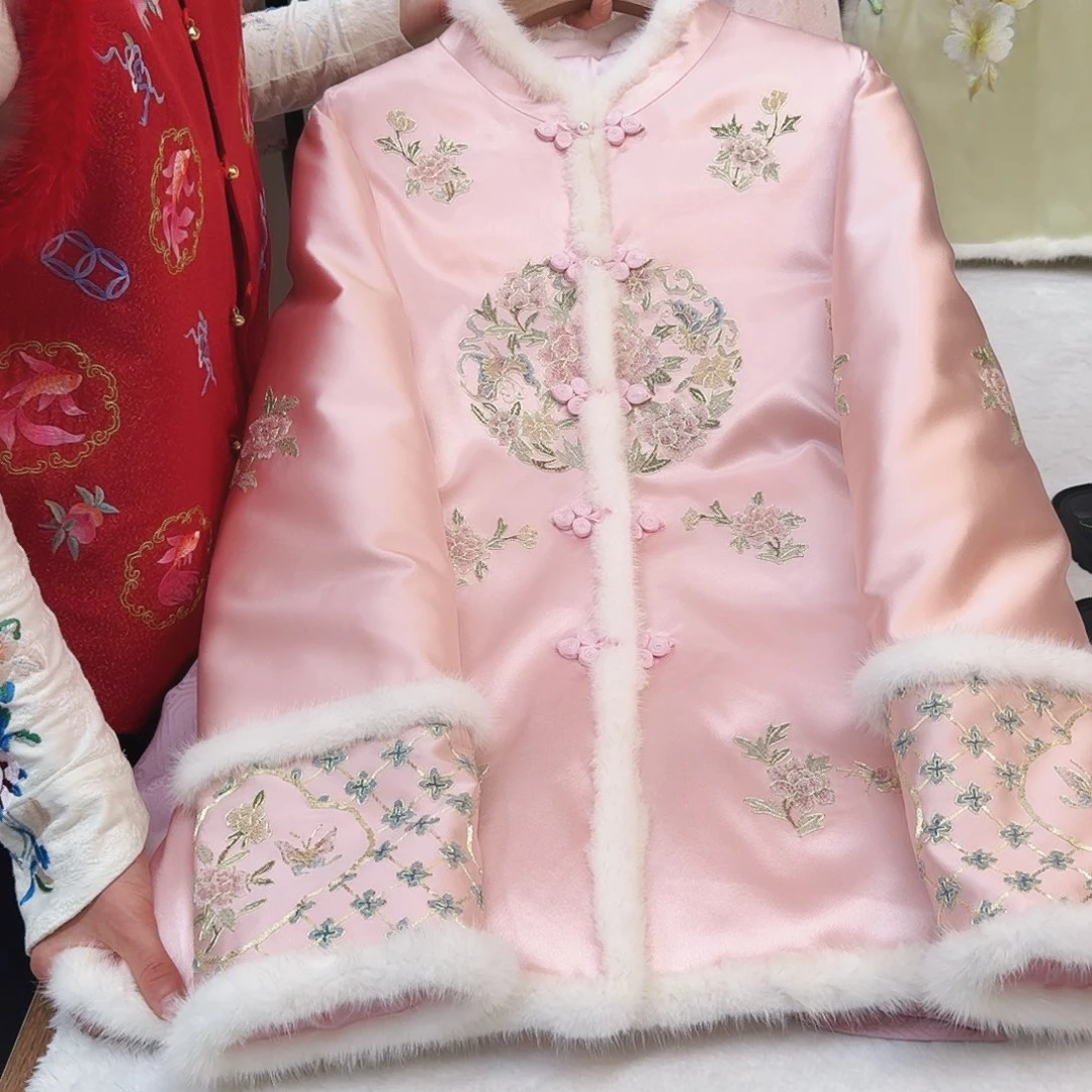 刺绣苏绣一物一件粉色