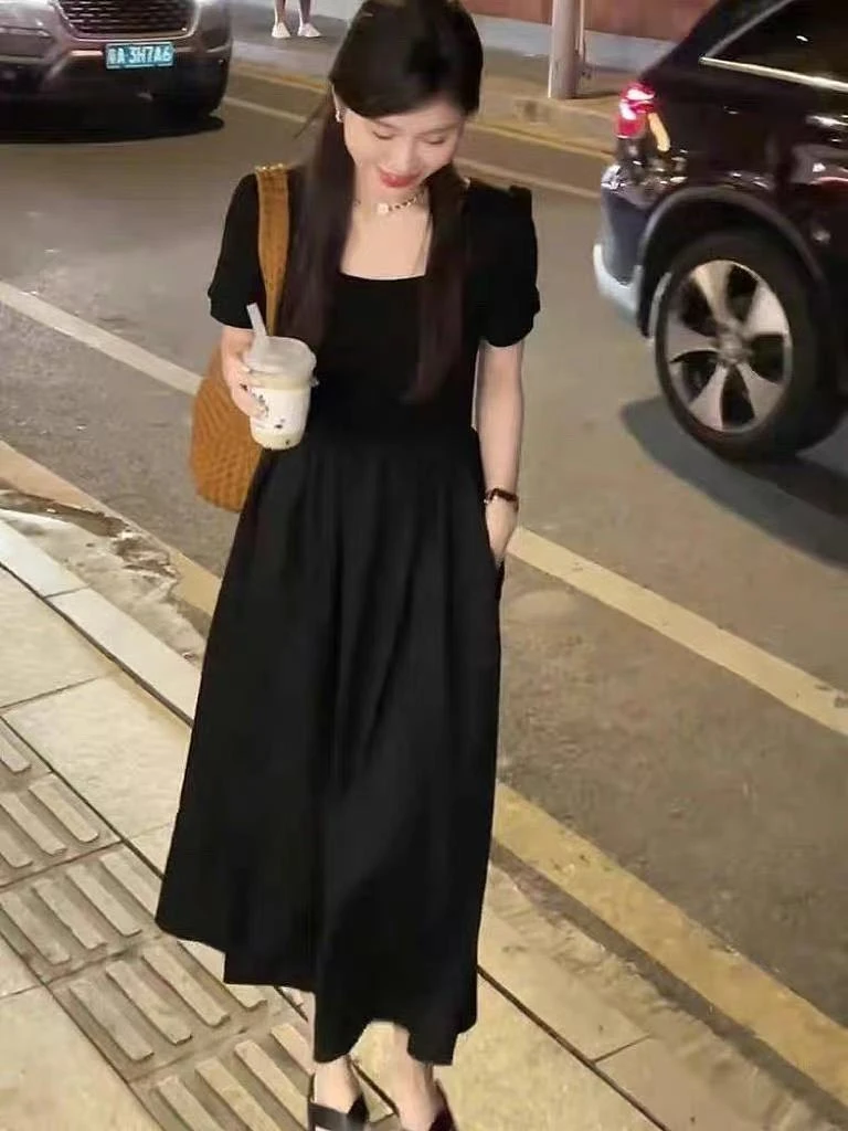 MK乐缘夏季新款法式时尚方领下摆开叉收腰连衣裙*0325