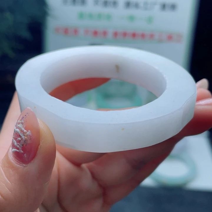 定制翡翠未镶嵌正