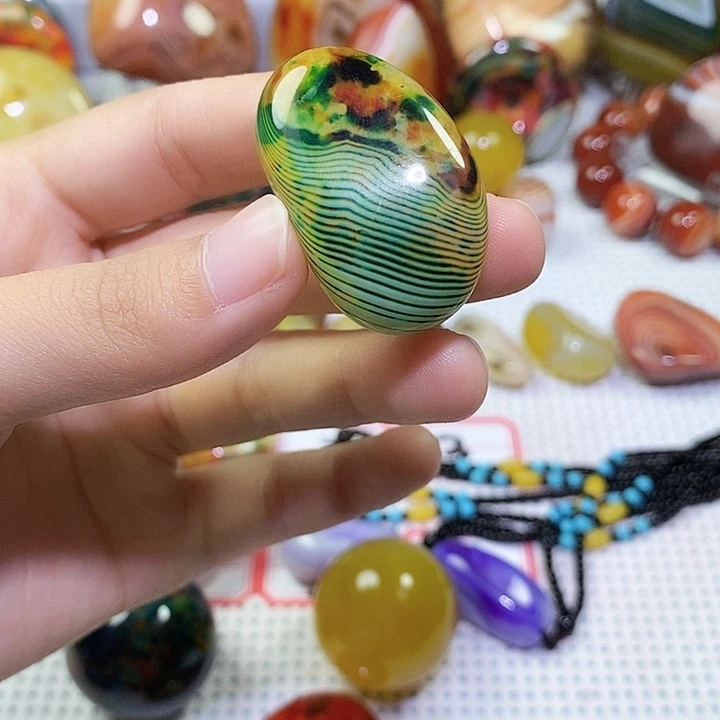 M***生未镶嵌玛瑙/玉髓珠宝奇石