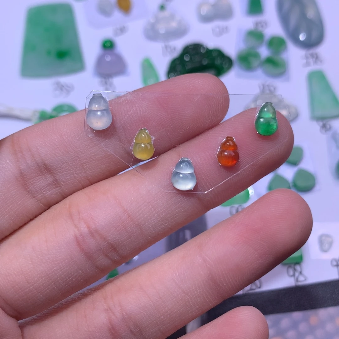 翡翠未镶嵌挂件葫芦