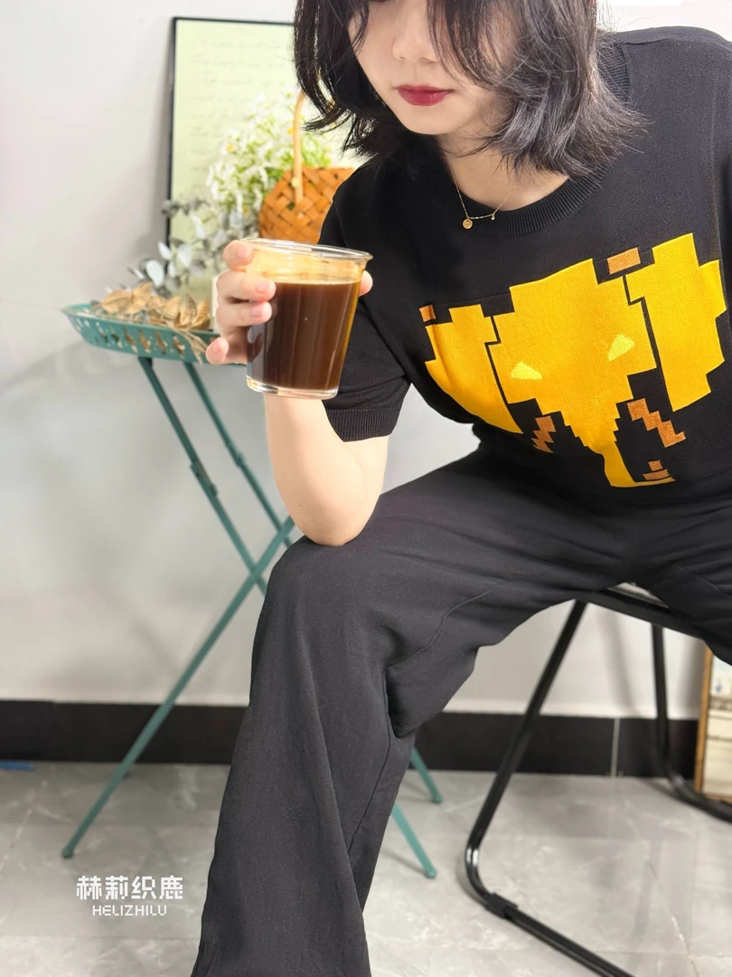 HELUZHILU原创清凉感打底设计感洋气短袖宽松时尚上衣夏季短袖女