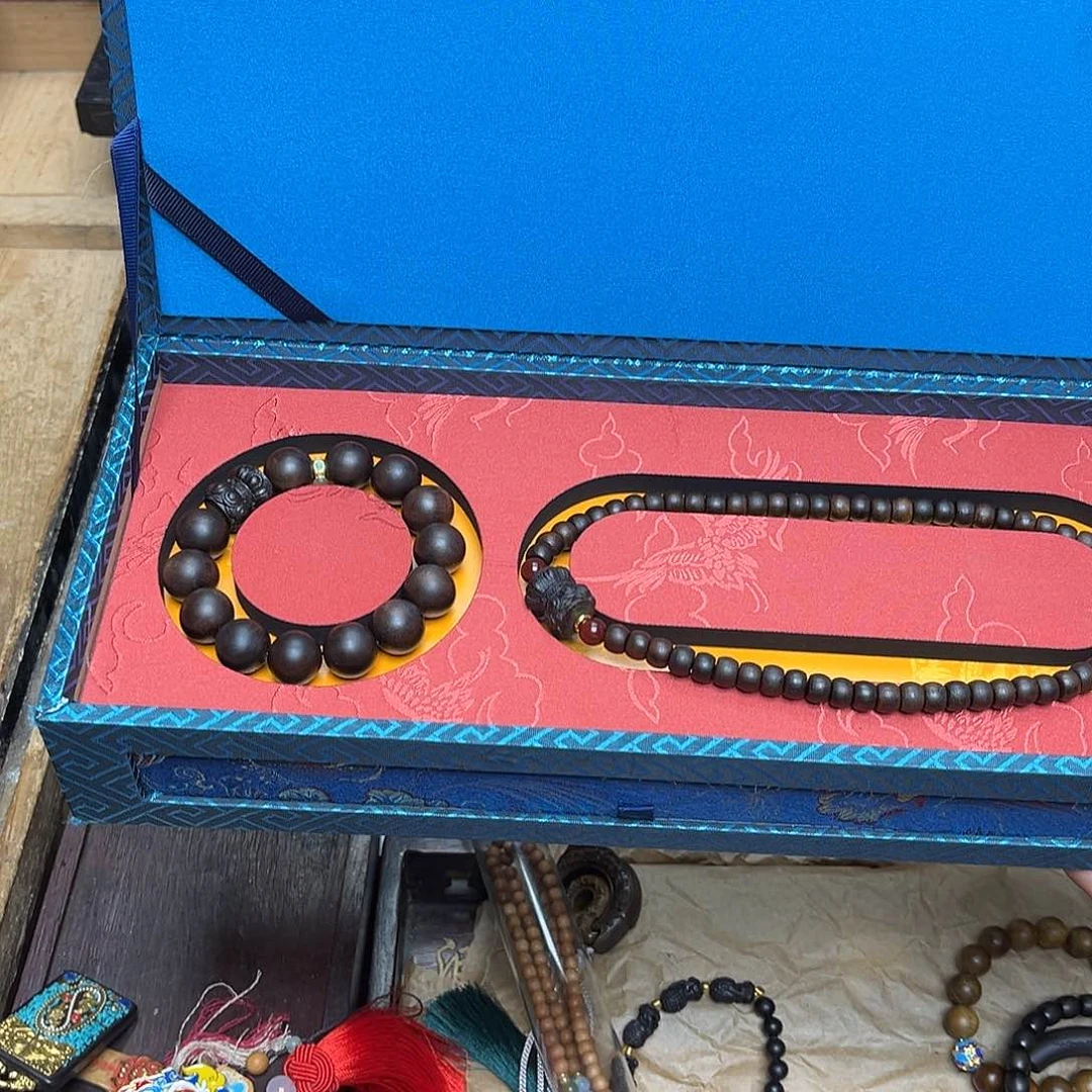 大叶紫檀（黑酸枝木类）