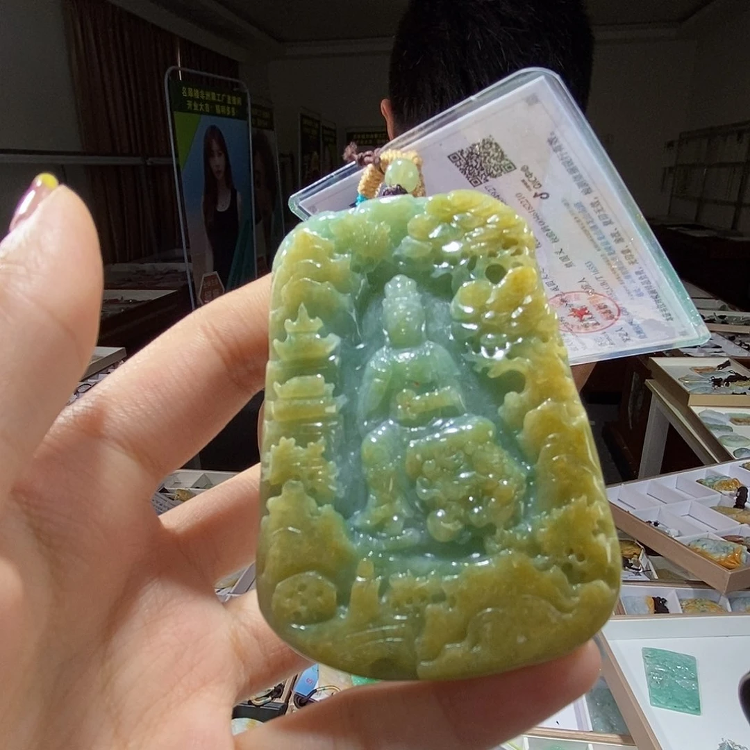 翡翠未镶嵌颈饰翡翠