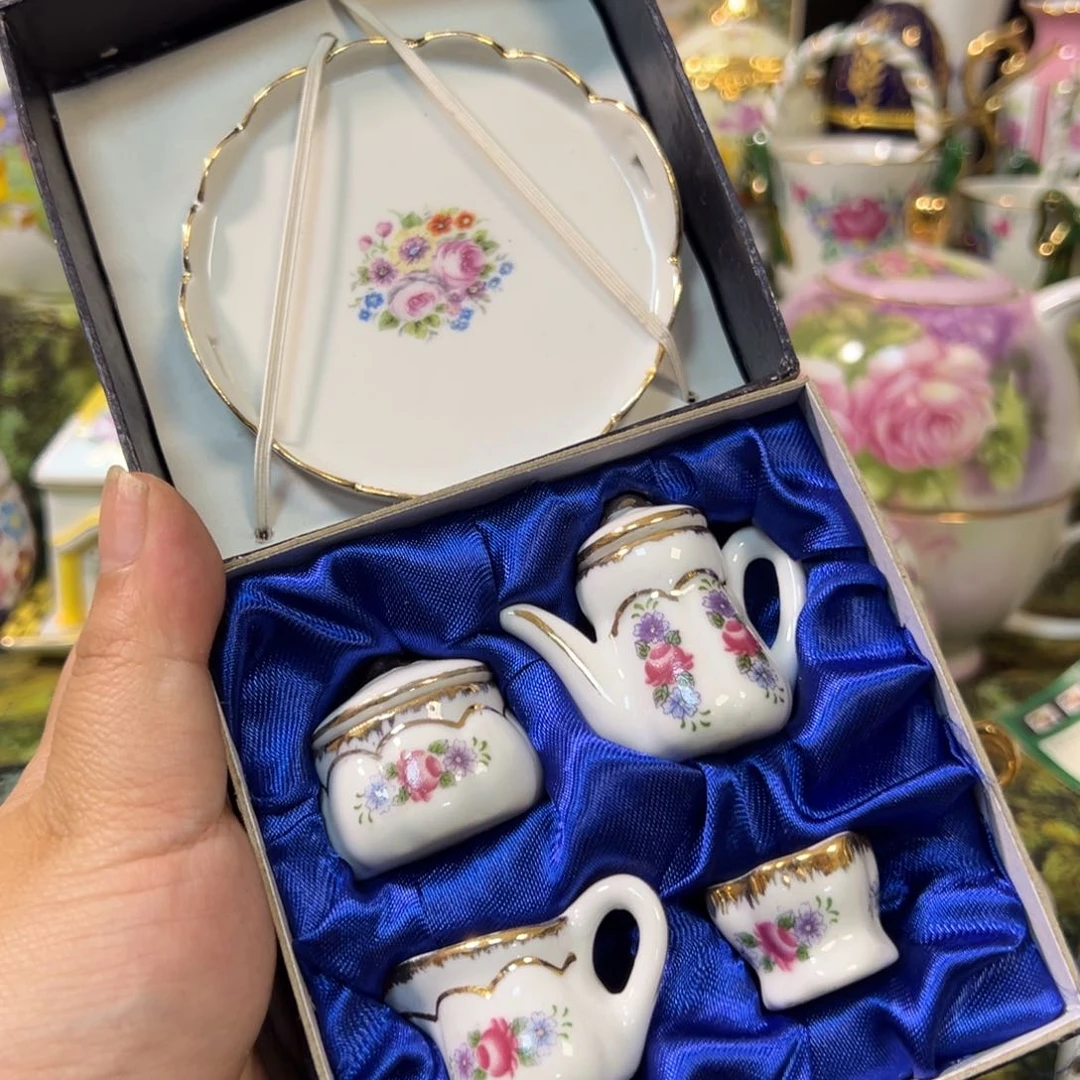 摆件鹿与海陶瓷家居用品有限公司