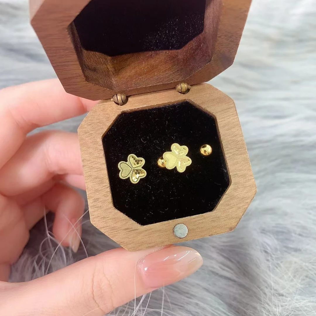 【伟新源】足金999 5G工艺 U型爱心三叶草2.72克