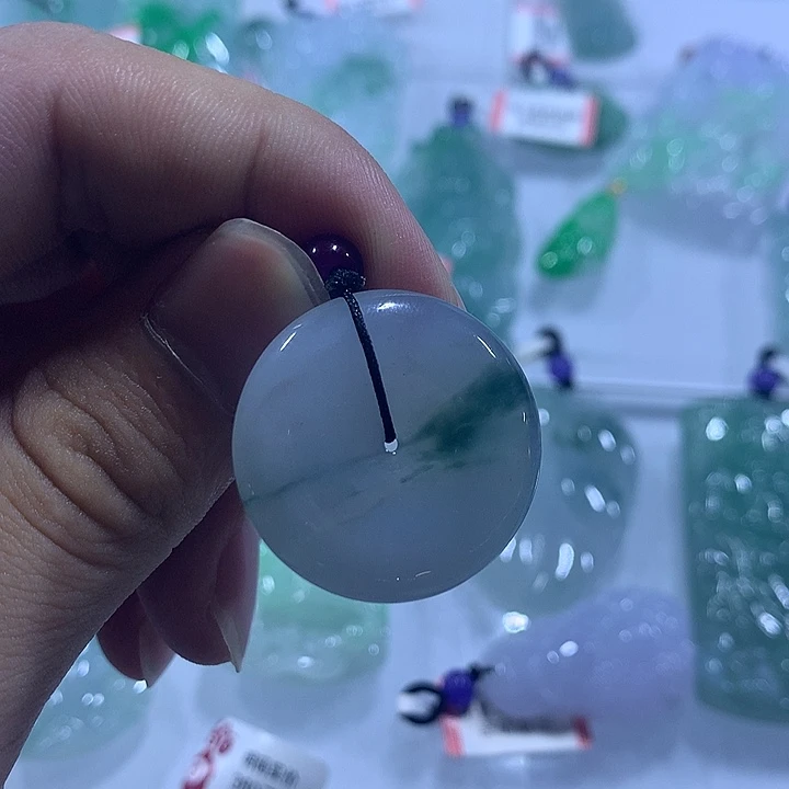 翡翠未镶嵌颈饰天然翡翠A货吊坠