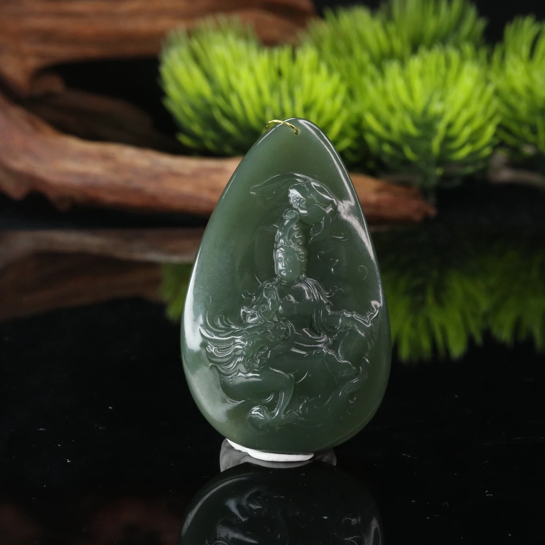 2和田玉观音吊坠/300517上海嘉禾拍卖