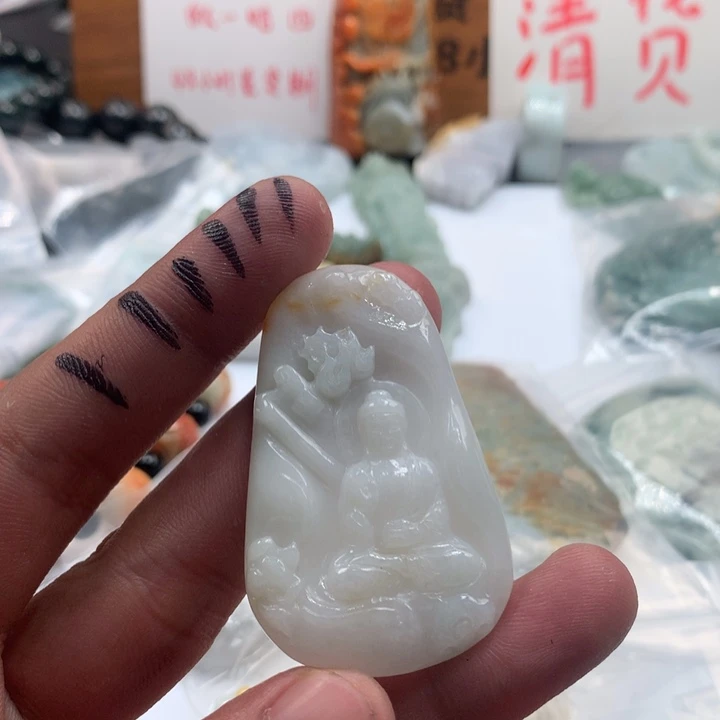 翡翠未镶嵌颈饰保真天然a货翡翠