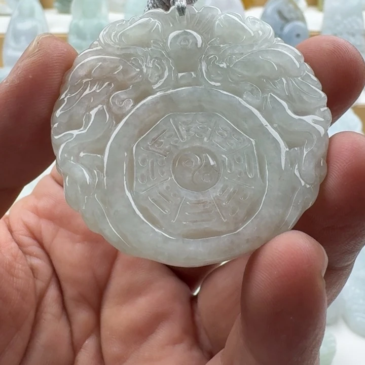 翡翠未镶嵌颈饰天然缅甸A货翡翠