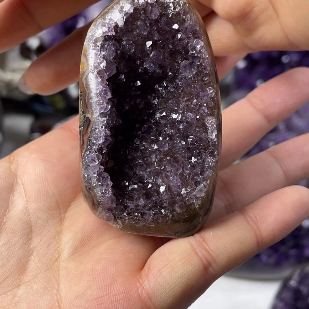 紫晶大型摆件（非配饰）未镶嵌