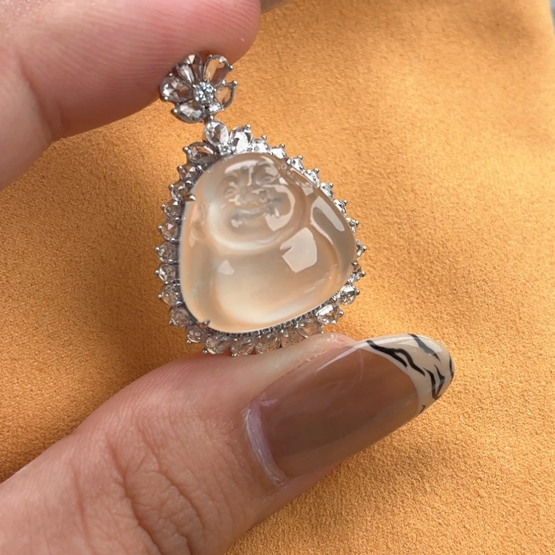 翡翠18K金镶嵌颈饰佛公