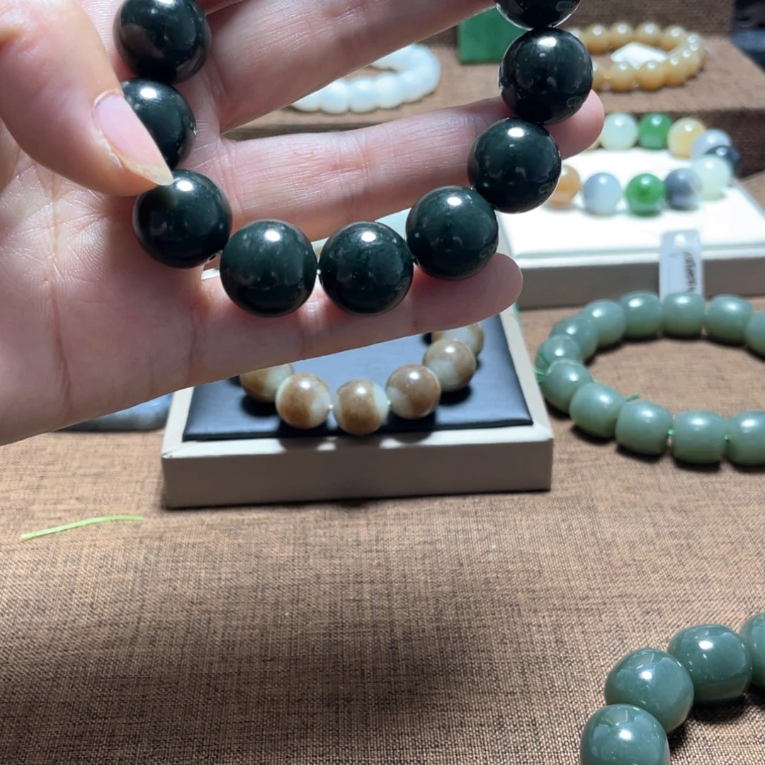 手链未镶嵌和田玉（糖玉）