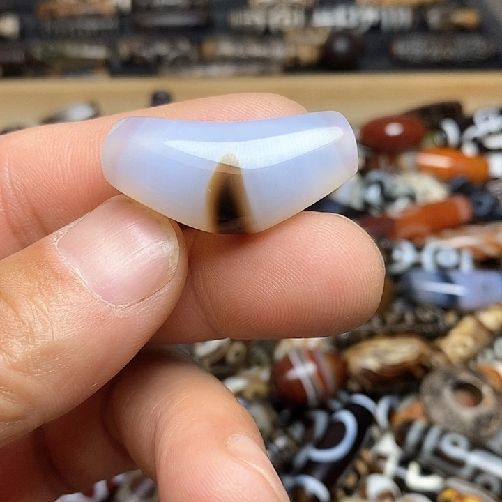 玛瑙/玉髓颈饰未镶嵌38