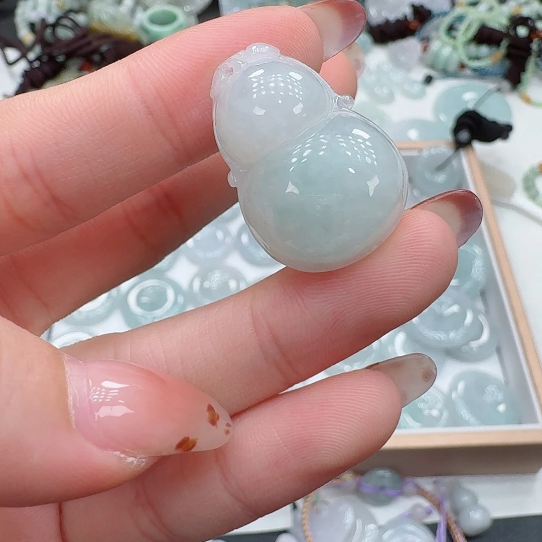 翡翠未镶嵌颈饰翡翠葫芦