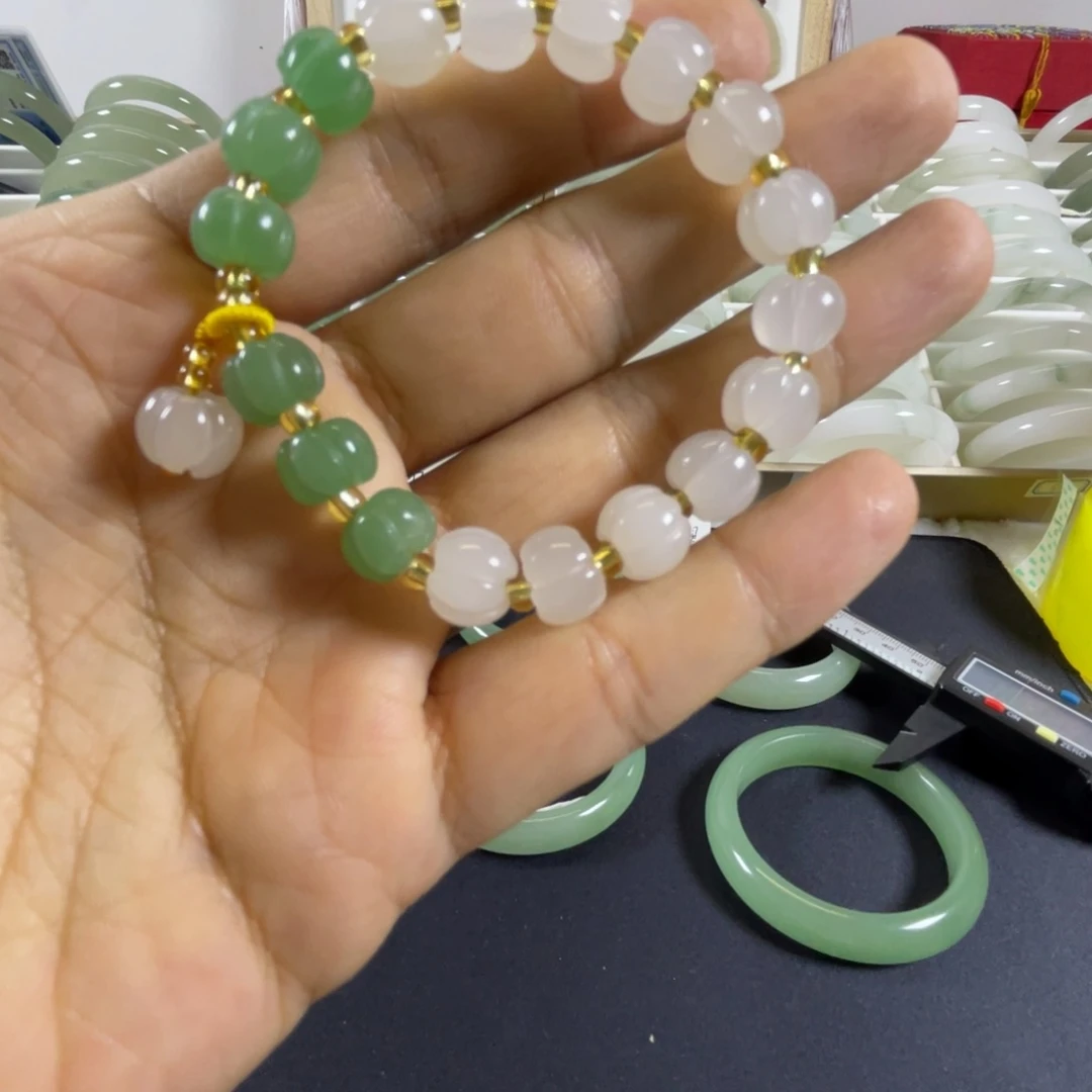 未镶嵌手链石英质玉
