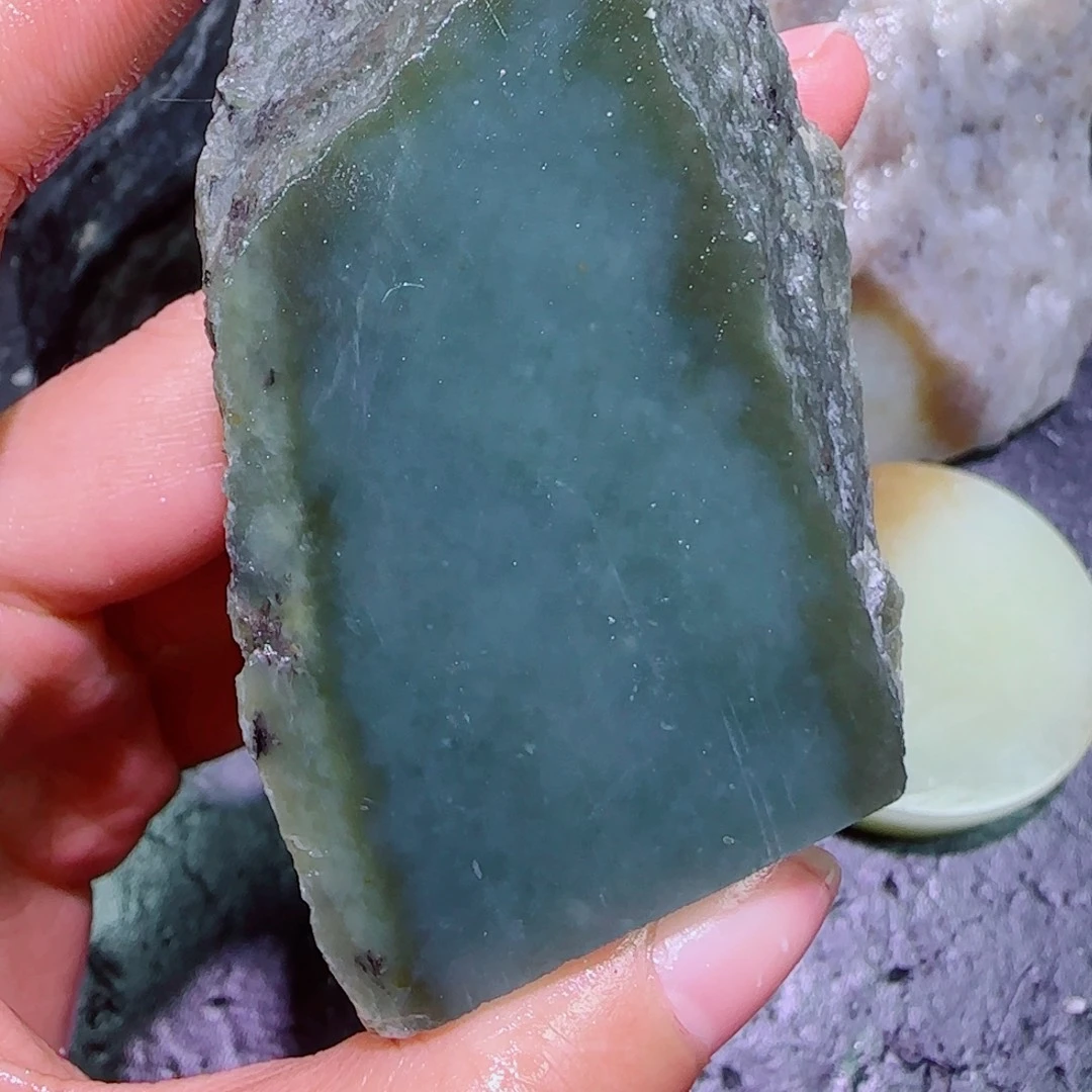 和田玉未镶嵌珠宝半成品