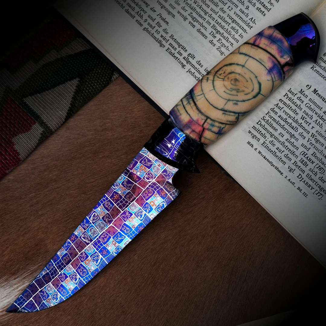 留金艺术人脸拼接马赛克大马士革钢户外多功能水果刀