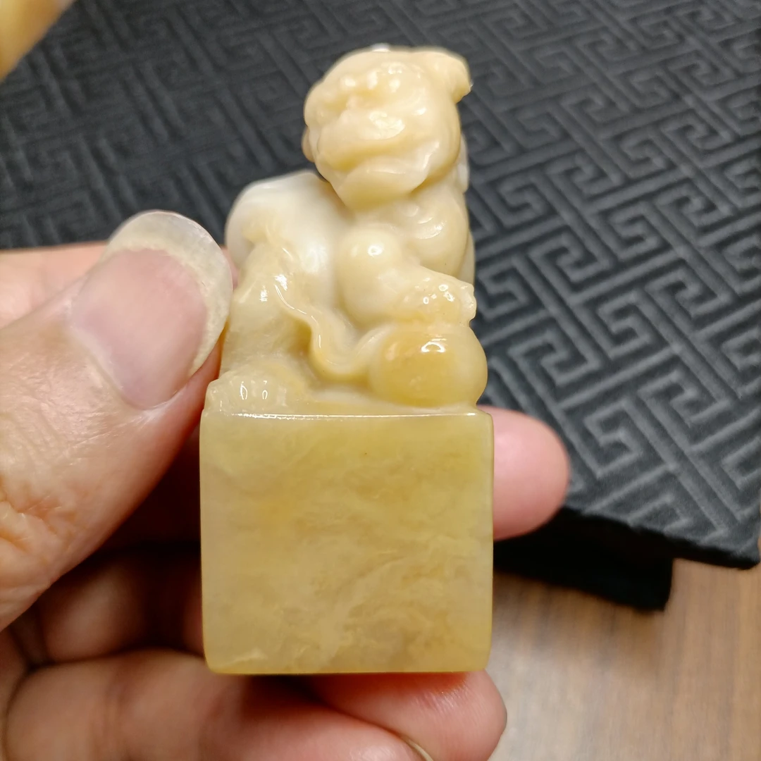 四大名石之巴林石，尺寸：2.55-2.55-5.75cm