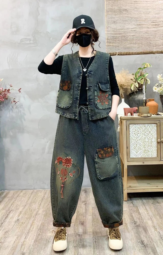8507重工刺绣欧货潮牌炒色系牛仔马甲套装