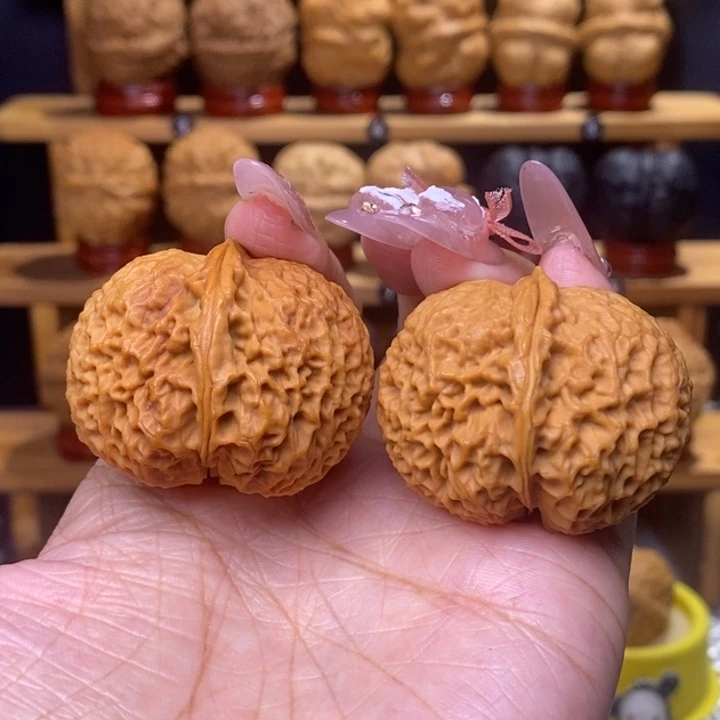 文玩核桃把件珊瑚纹元宝29号40尺