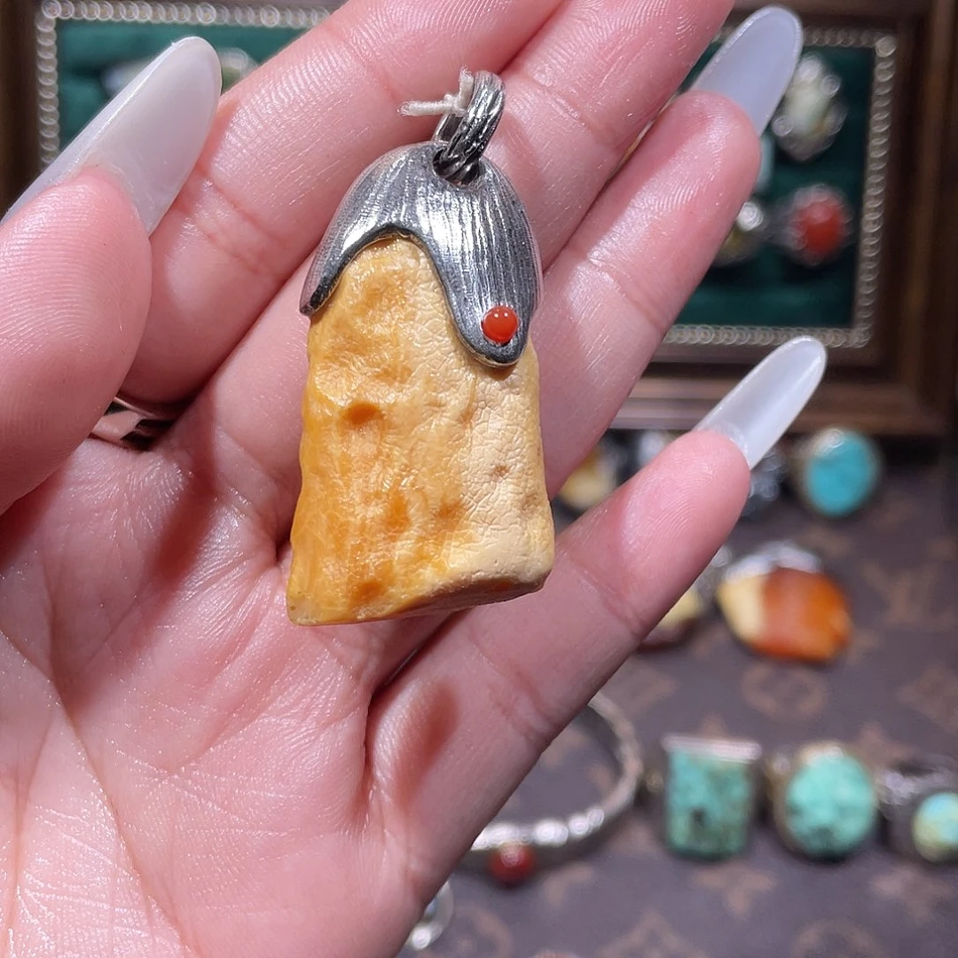 琥珀银S925镶嵌颈饰吊坠