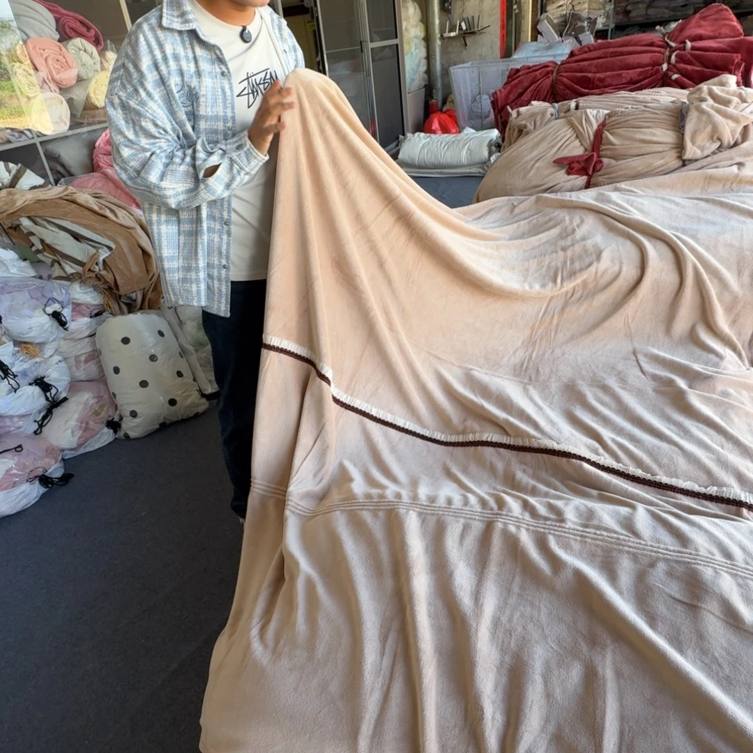 莱赛尔两米绒被套卡其