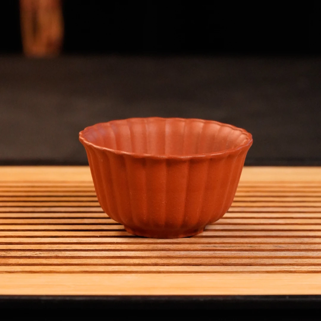 GS17-012  宜兴手工紫砂   红泥筋纹杯