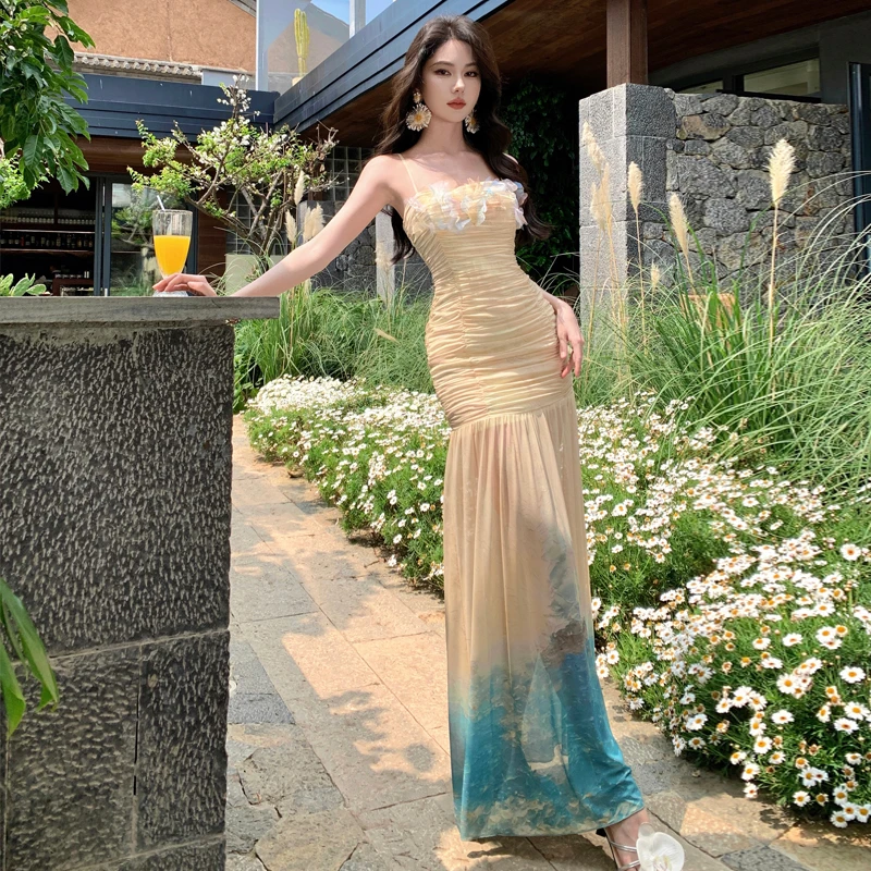 现货弥山花语手工钉花渐变印花褶皱显瘦弹力吊带夏季连衣裙气质子