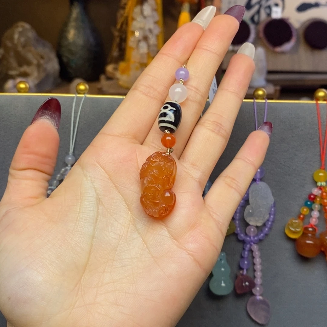 玛瑙/玉髓未镶嵌车挂挂件