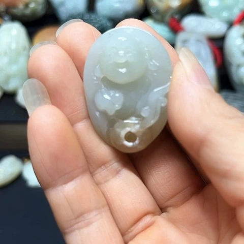 颈饰未镶嵌和田玉
