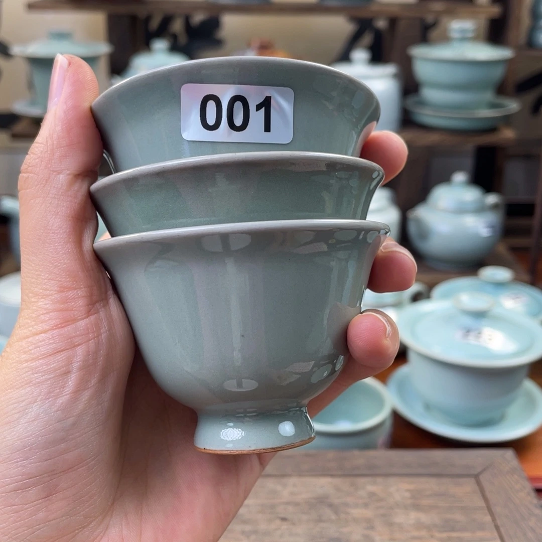 萌***）微瑕001号3个杯子……$
