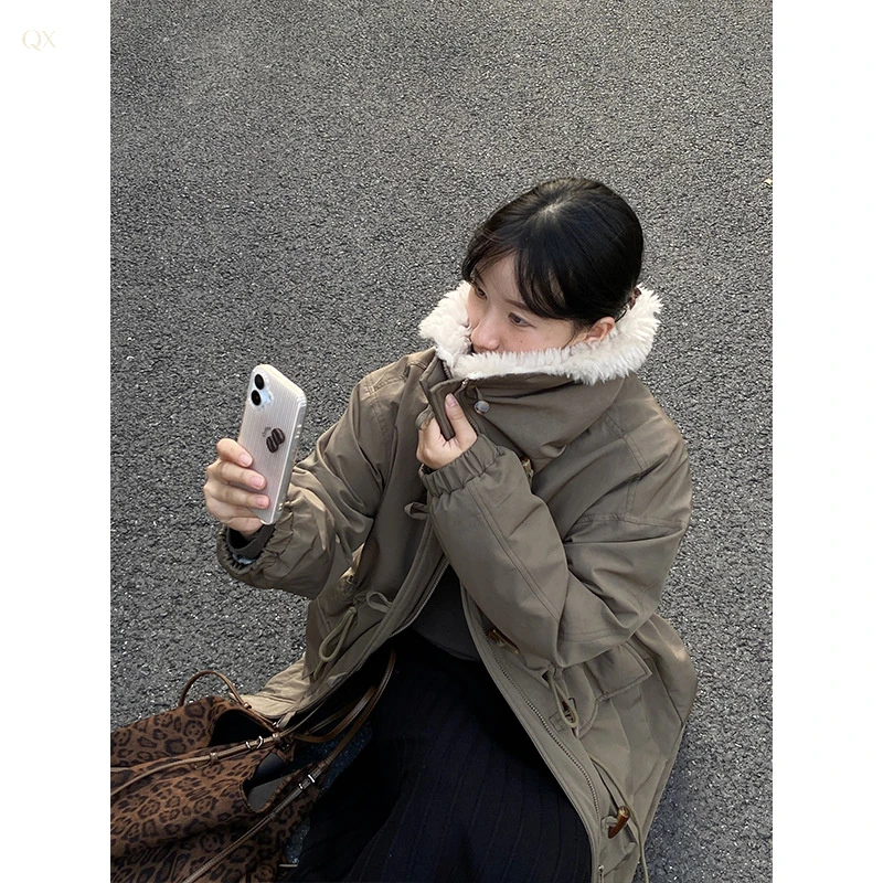 露丝穿搭行走的火炉重工牛角扣工装风羽绒外套