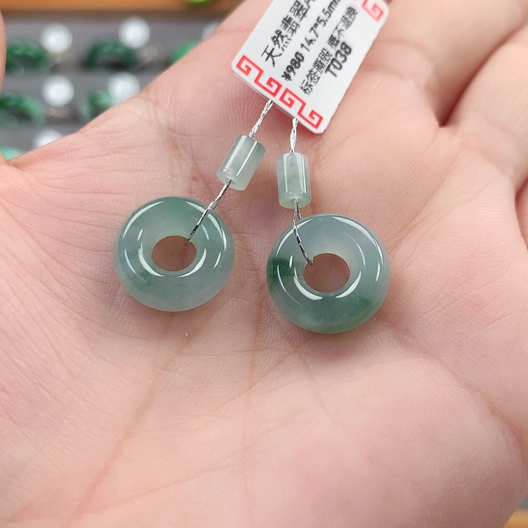 翡翠未镶嵌耳饰甜甜圈