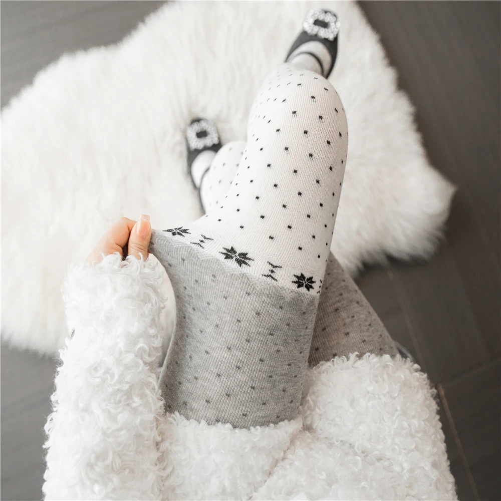 费尔岛白色连裤袜女秋冬舒适棉加厚雪花波点丝袜显瘦灰色打底裤子