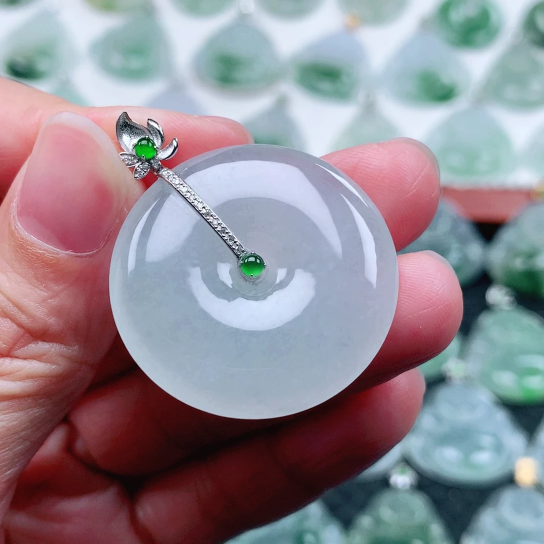 吊坠(不含链)18K金镶嵌翡翠