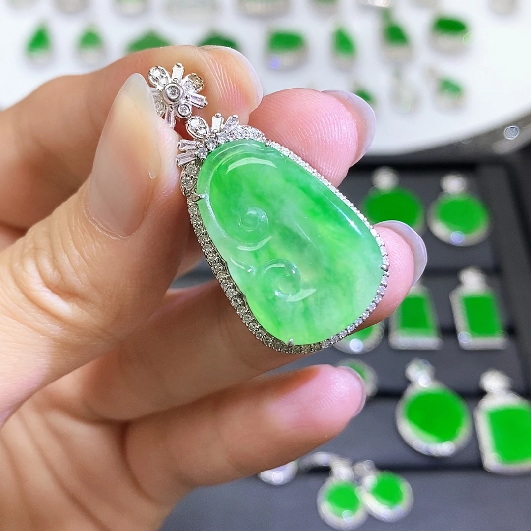 翡翠18K金镶嵌吊坠(不含链)