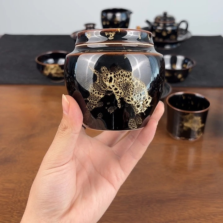 瓷洒彩鹧鸪斑醒茶罐