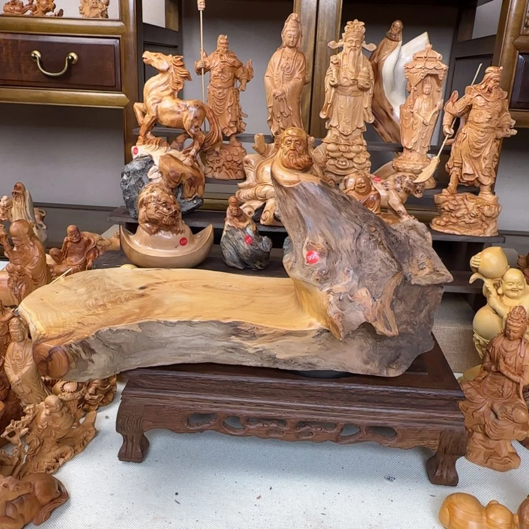 崖柏小木匠艺雕一物一拍