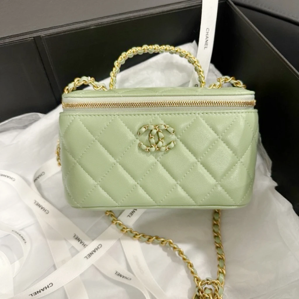 未使用 Chanel/香奈儿 多多奢品/香奈儿24年新款水钻手柄盒子挎包