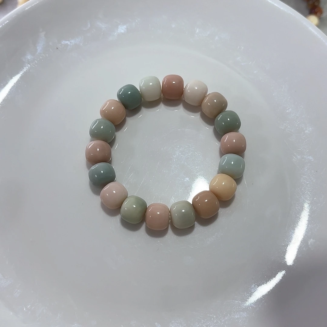 菩提根/象牙果手串腩****）