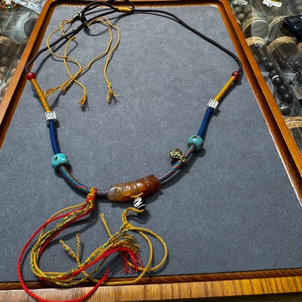 1836-玛瑙手编绳项链一条多样性发一