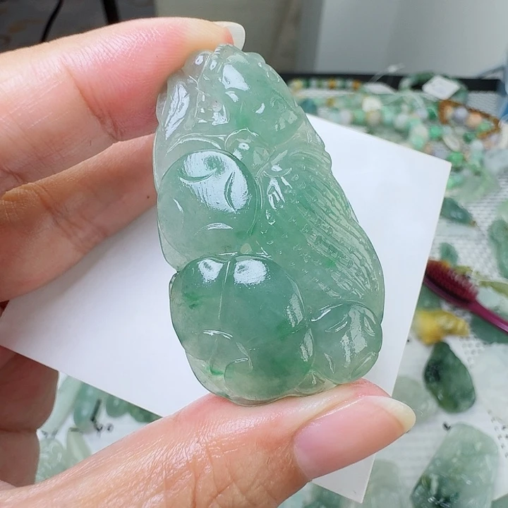 未镶嵌定制翡翠挂件