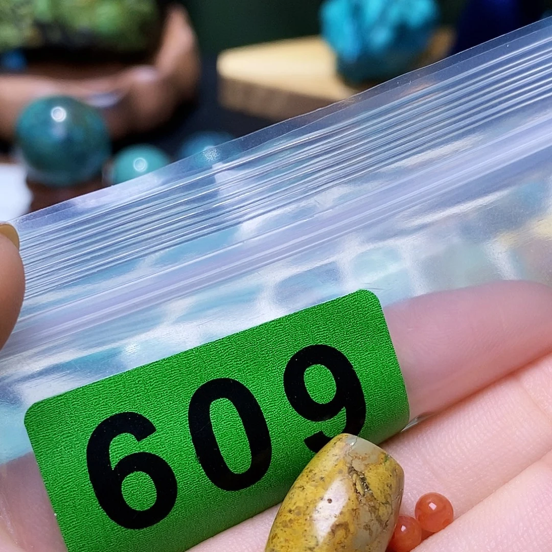 未镶嵌南红玛瑙珠宝奇石