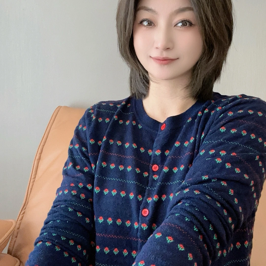 【美含推荐】秋季新款海蓝玫瑰针织开衫