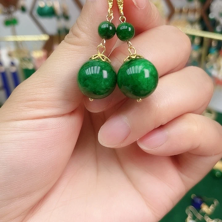石英质玉合金耳钉