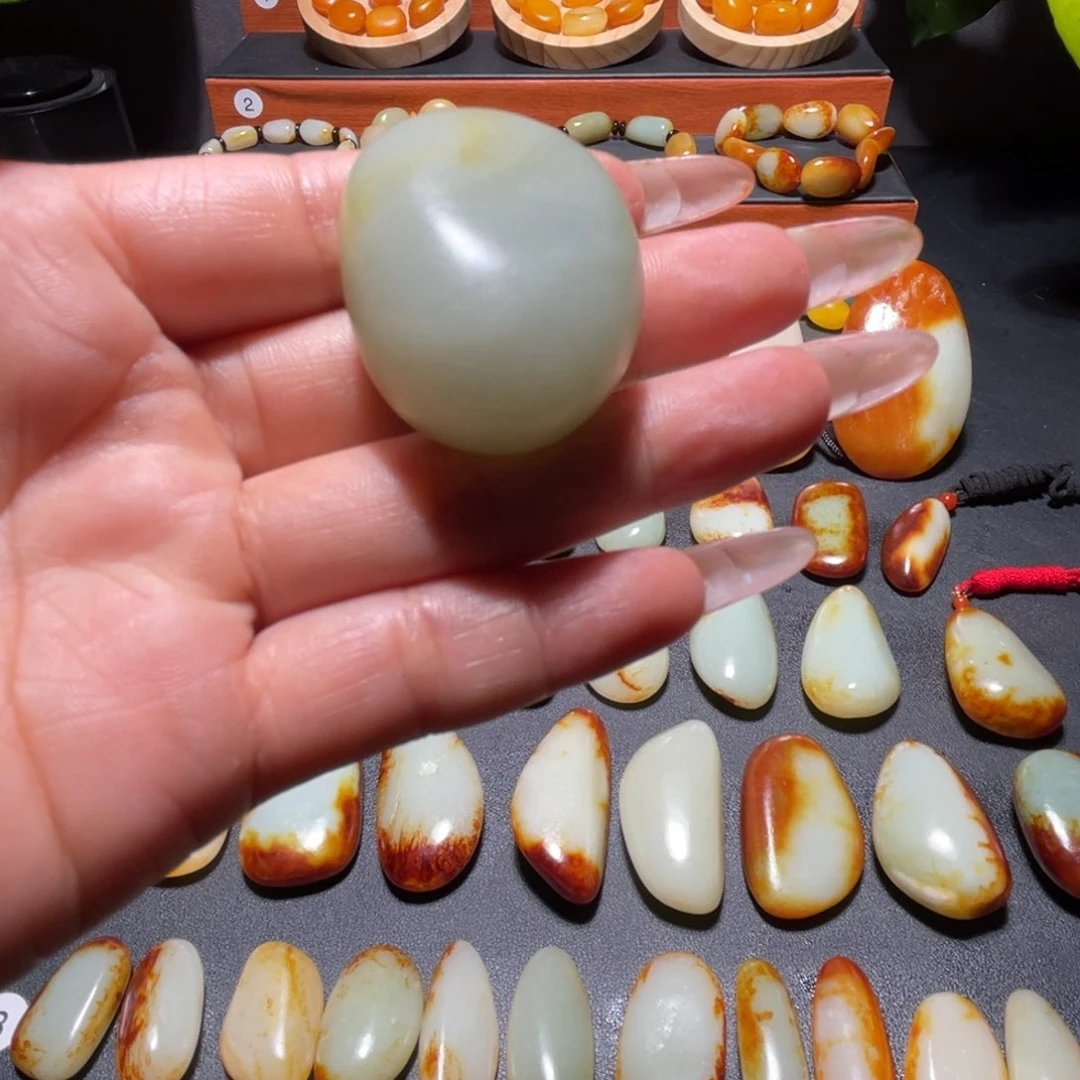 和田玉未镶嵌颈饰l*